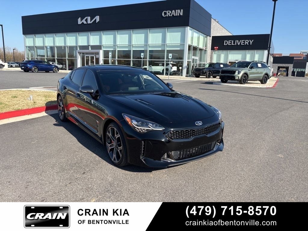 2018 Kia Stinger GT2 - AWD / SUNROOF / CARFAX ONE OWNER