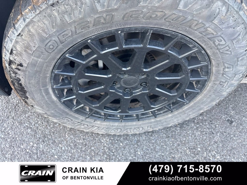 2024 Kia Carnival LX | CARFAX ONE OWNER!