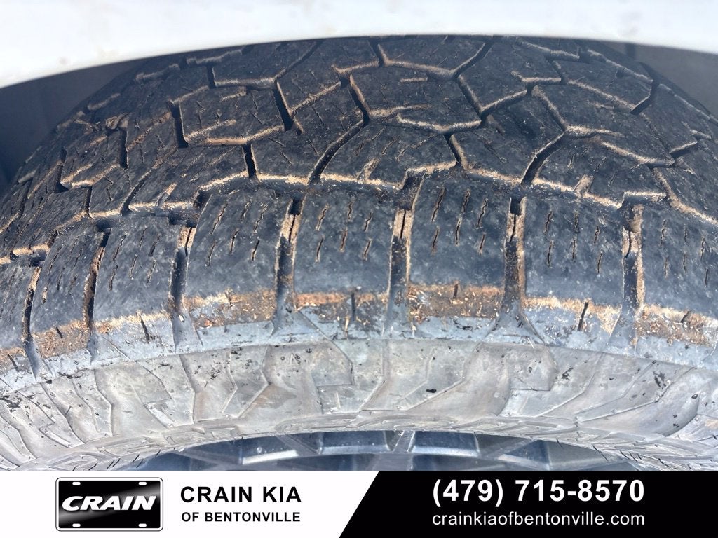 2024 Kia Carnival LX | CARFAX ONE OWNER!