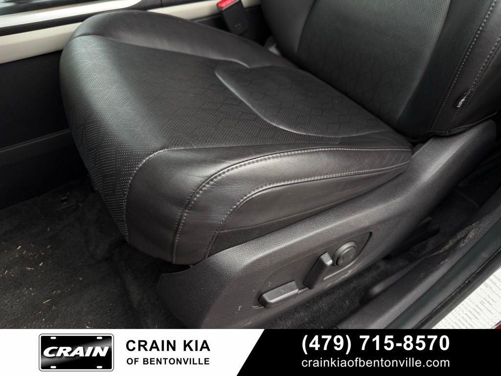 2024 Kia Carnival LX - KIA CPO / CARFAX ONE OWNER