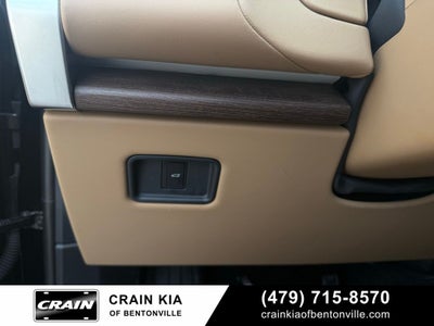 2025 Land Rover Range Rover SE LWB - 3RD ROW / AWD / ONE OWNER