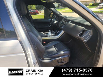 2019 Land Rover Range Rover Sport SE - 4WD / CLEAN CARFAX / SUNROOF