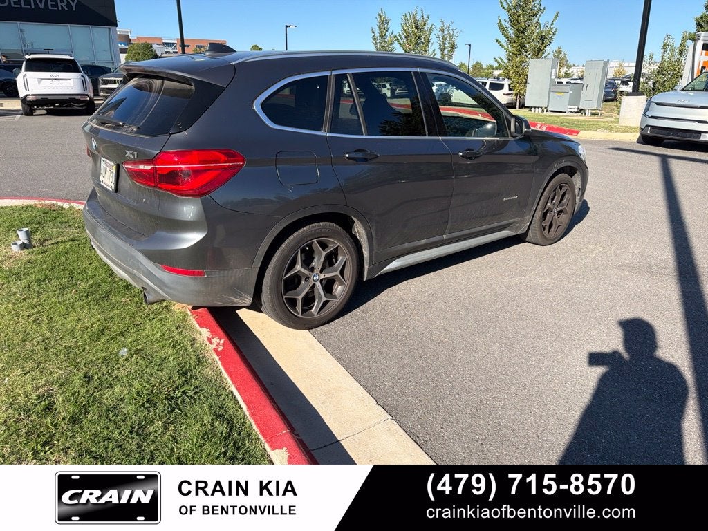 2017 BMW X1 sDrive28i - PANORAMIC SUNROOF