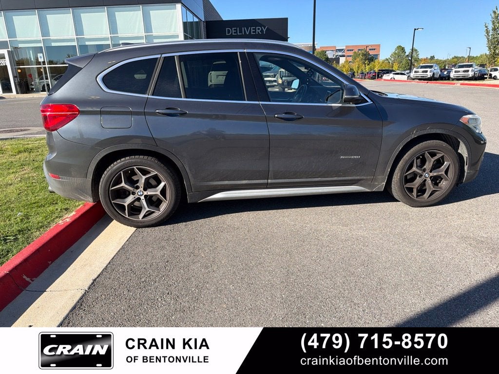 2017 BMW X1 sDrive28i - PANORAMIC SUNROOF