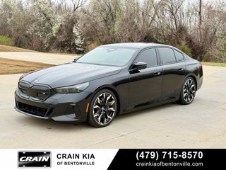 2024 BMW i5 M60 - AWD / PANORAMIC SUNROOF / CLEAN CARFAX