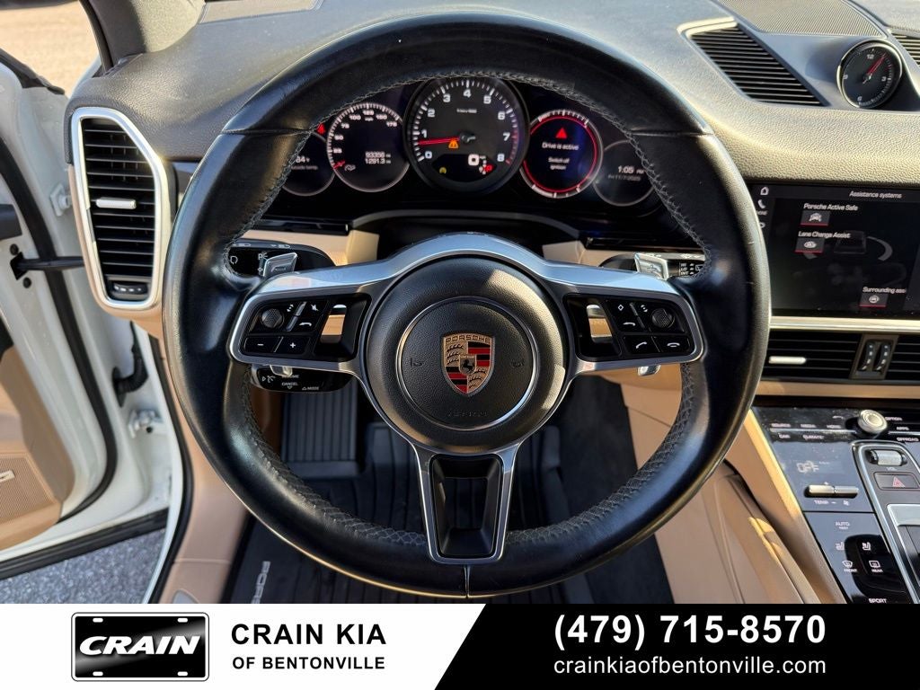 2019 Porsche Cayenne Base - AWD / PANORAMIC SUNROOF / CLEAN CARFAX