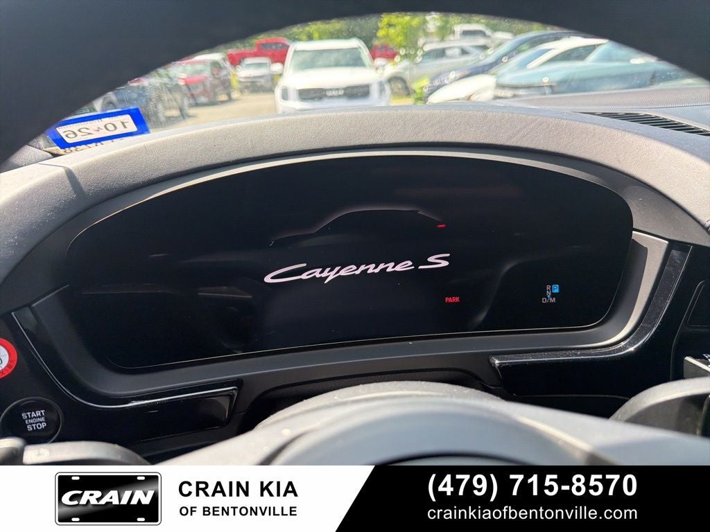 2024 Porsche Cayenne Coupe S - AWD / PANORAMIC SUNROOF / ONE OWNER