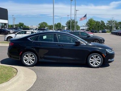 2015 Chrysler 200 Limited