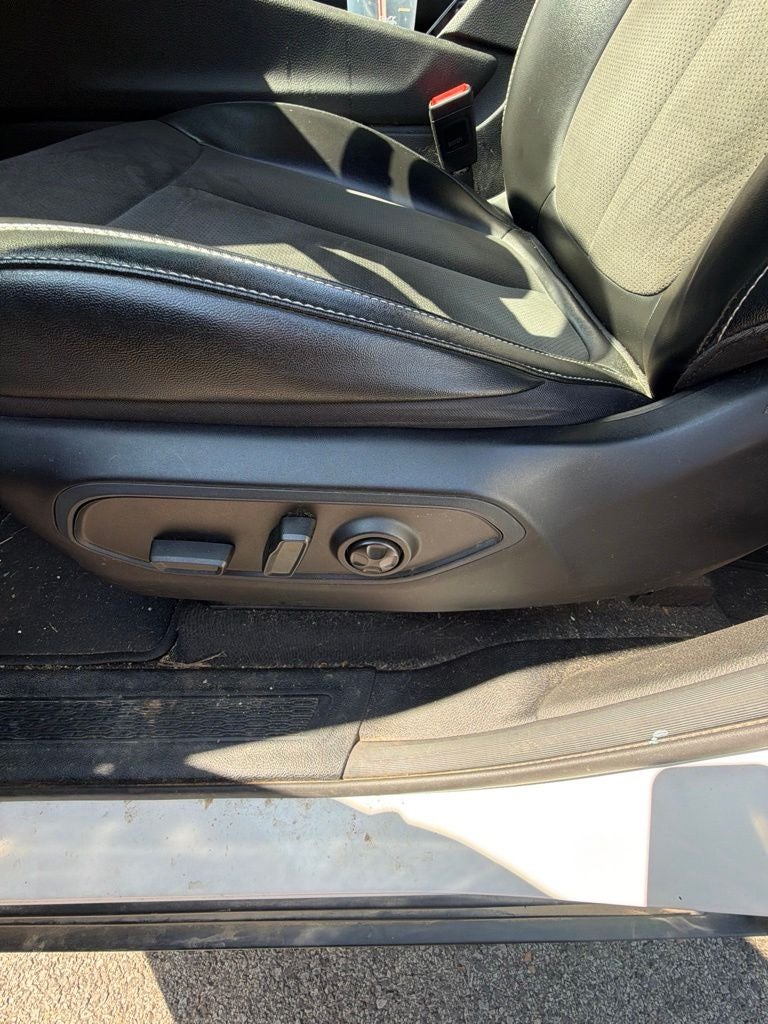 2023 Jeep Grand Cherokee Altitude X 4X4 / HEATED SEATS