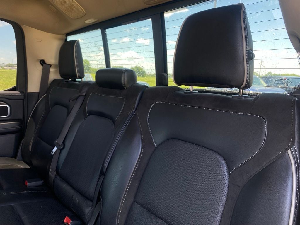 2020 RAM 1500 Laramie 4X4 / COOLED SEATS / CLEAN CARFAX