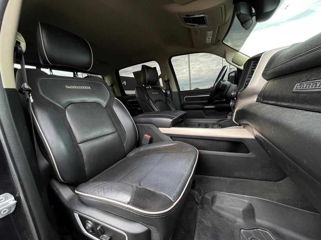 2020 RAM 1500 Laramie 4X4 / COOLED SEATS / CLEAN CARFAX