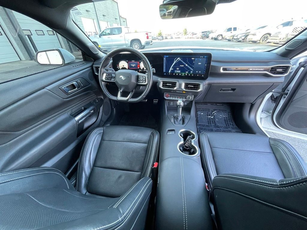 2025 Ford Mustang GT Premium HEATED SEATS / ONE OWNER / LEATHER / CLEAN CARFAX