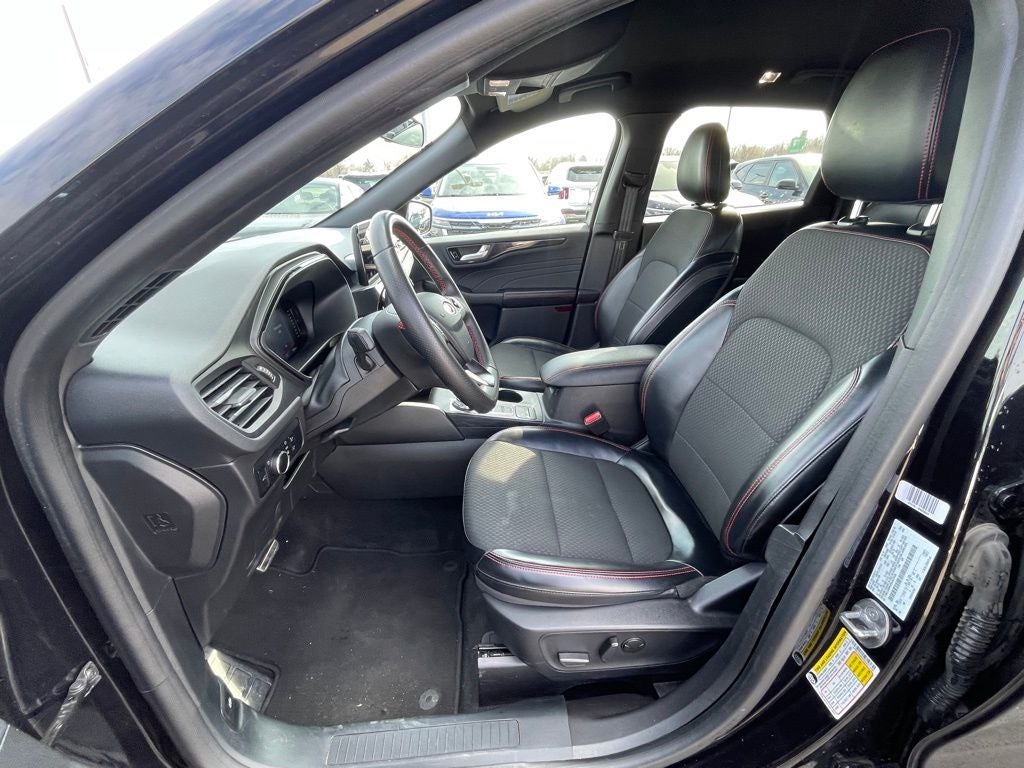 2024 Ford Escape ST-Line ONE OWNER / POWER LIFTGATE