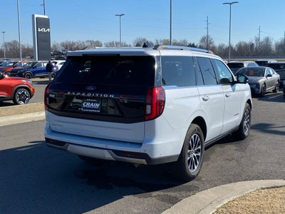 2025 Ford Expedition Platinum NAV / SUNROOF / HEATED SEATS