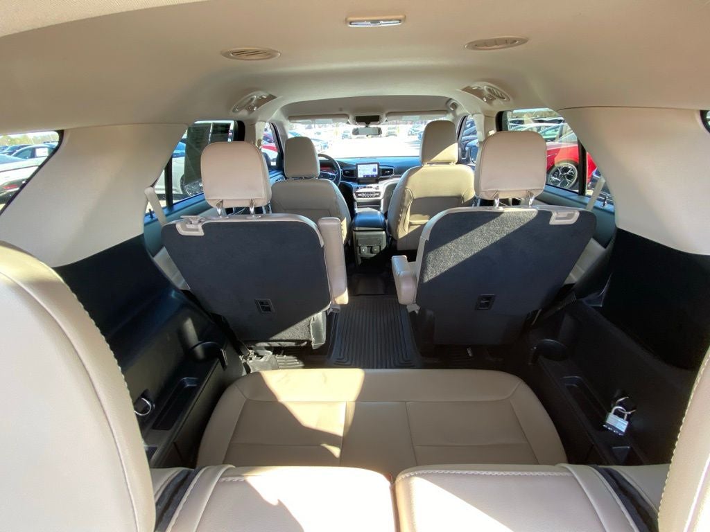 2022 Ford Explorer XLT ONE OWNER