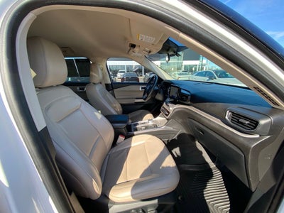 2022 Ford Explorer XLT ONE OWNER