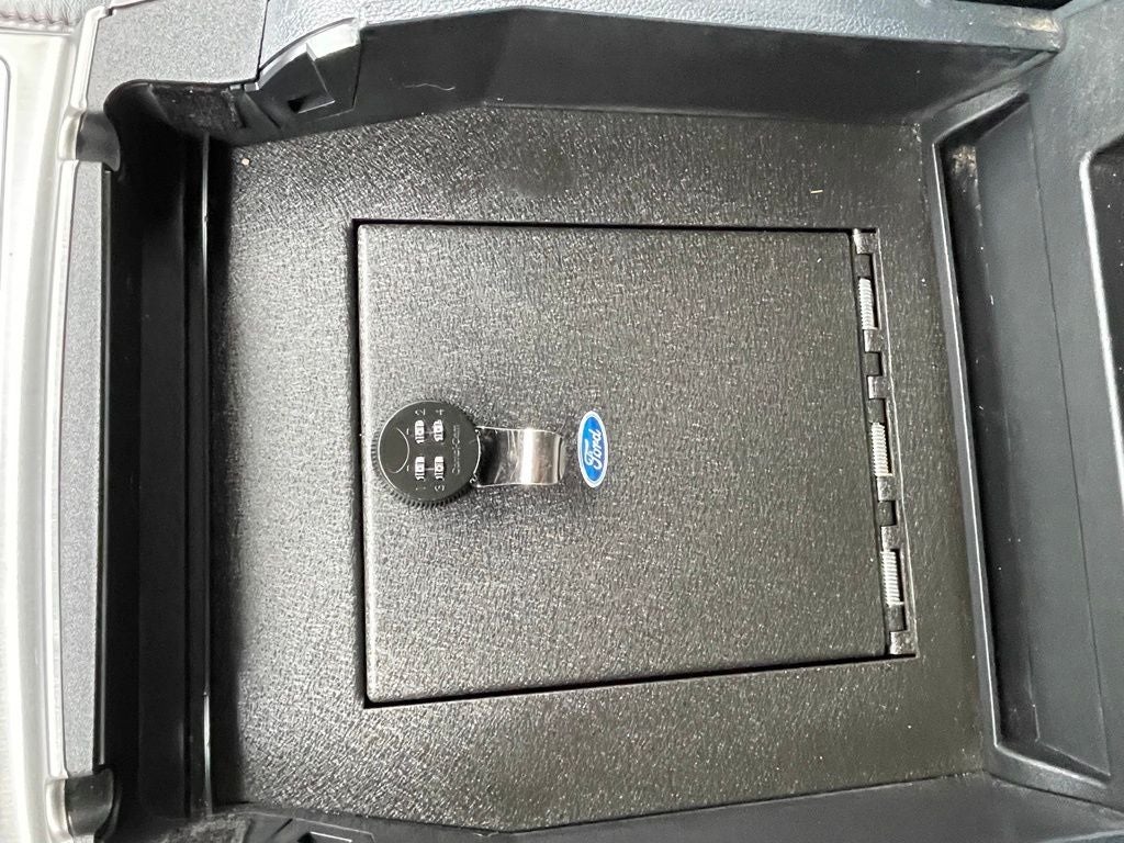 2022 Ford F-250SD Platinum 4X4 / HEATED SEATS / B&O AUDIO