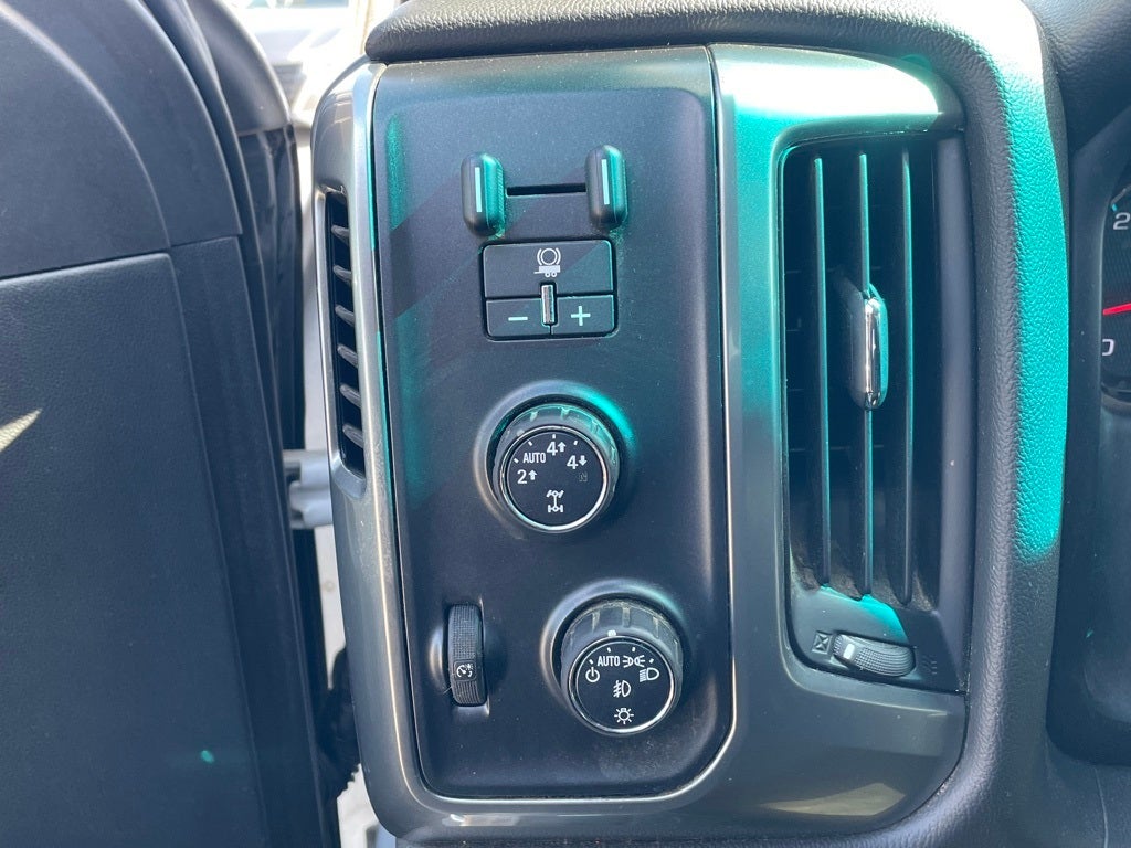 2016 Chevrolet Silverado 1500 LT LT2 / 4X4