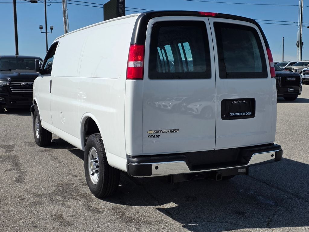 2024 Chevrolet Express 3500 Work Van CARGO / ONE OWNER / CLEAN CARFAX