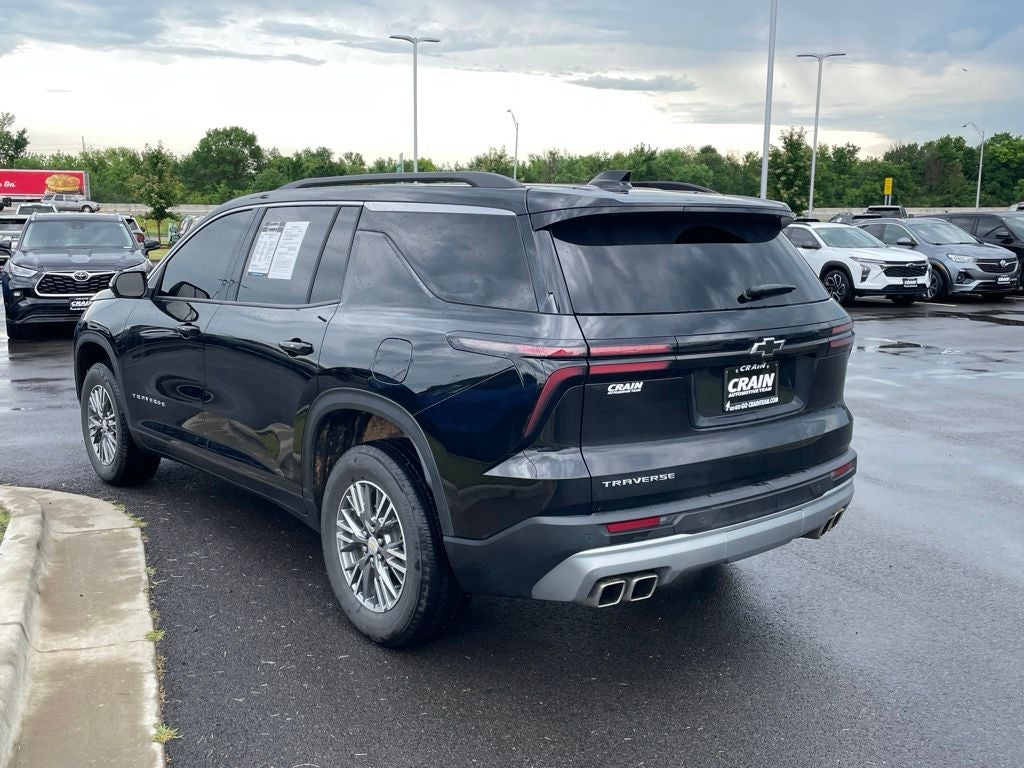2025 Chevrolet Traverse LT CLEAN CARFAX / ONE OWNER