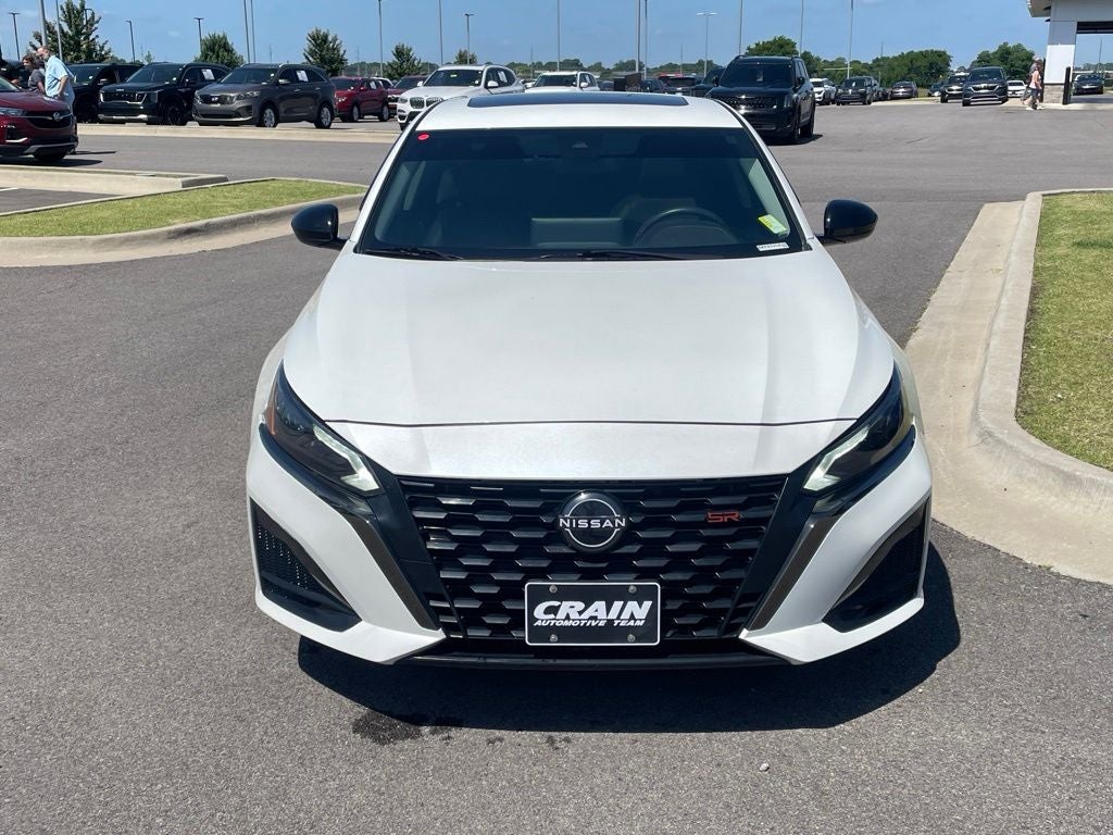 2023 Nissan Altima 2.5 SR MOONROOF / HEATED SEATS