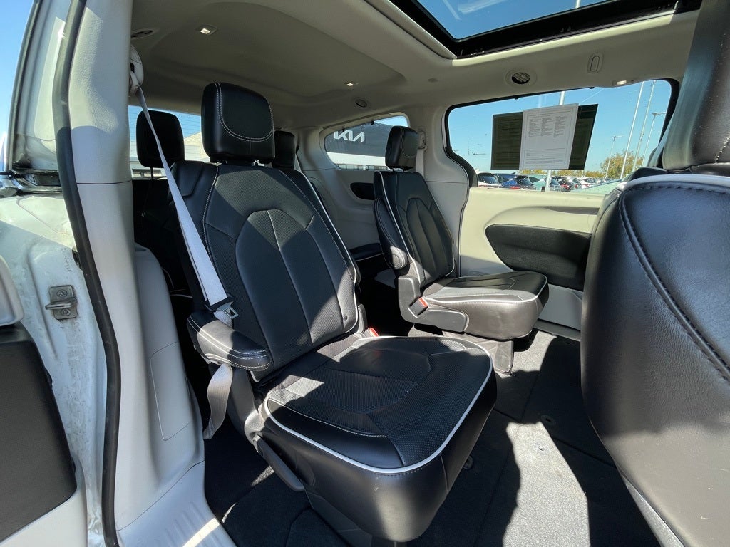 2024 Chrysler Pacifica Limited HEATED SEATS / LEATHER / MOONROOF