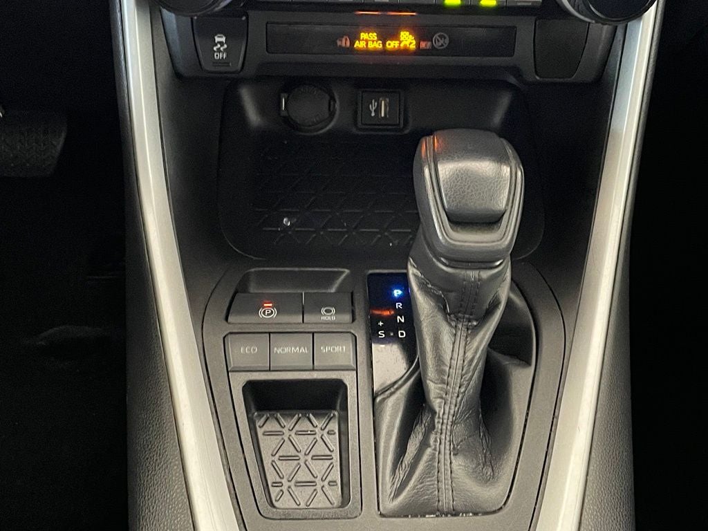 2023 Toyota RAV4 LE CLEAN CARFAX