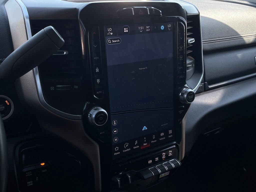 2024 RAM 2500 Laramie 4X4 / NAV / HEATED SEATS