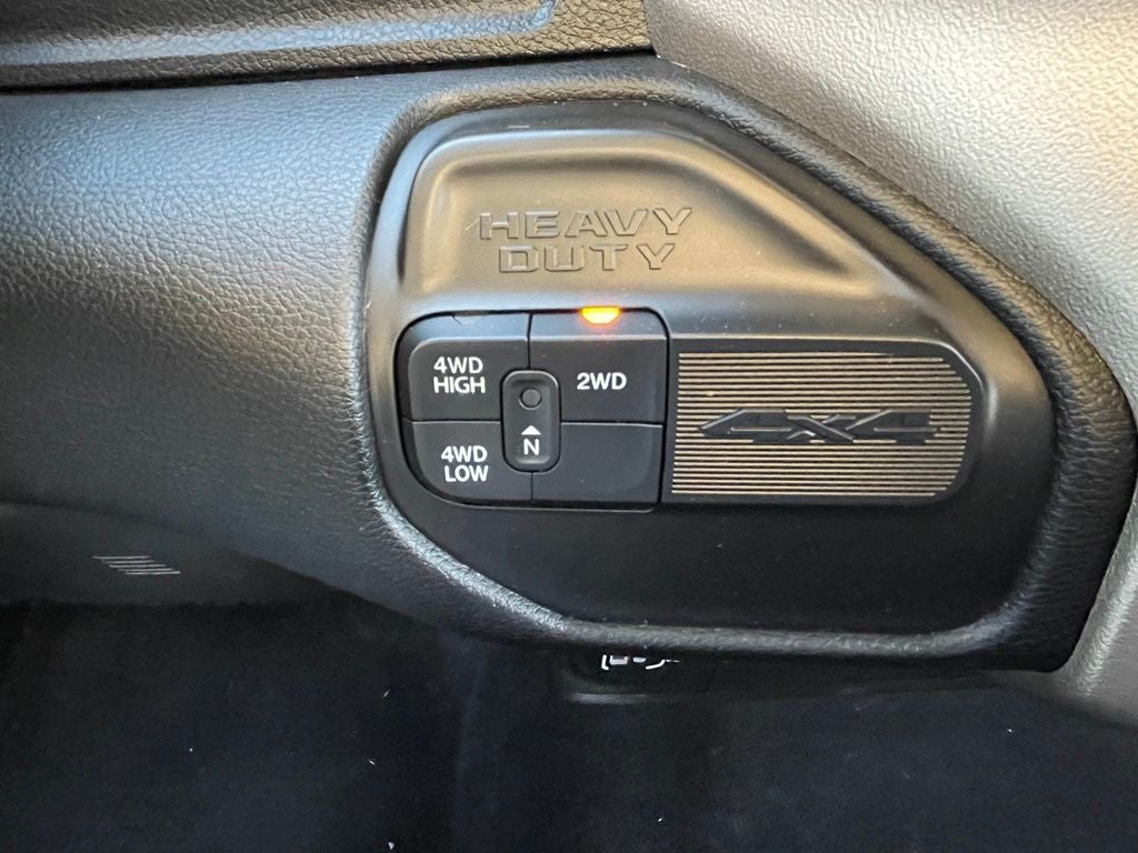 2024 RAM 2500 Laramie 4X4 / ONE OWNER / HEATED SEATS