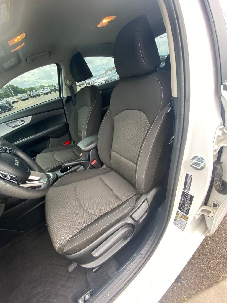 2024 Kia Forte LXS GREAT MPG