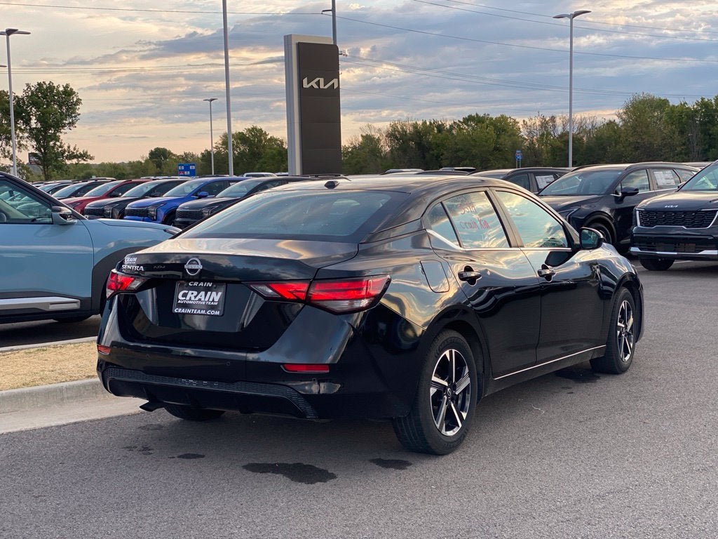 2025 Nissan Sentra SV ONE OWNER / KEYLESS ENTRY / BLIND SPOT