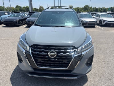 2021 Nissan Kicks SR