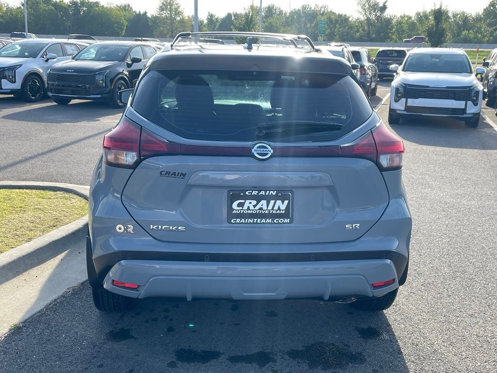 2021 Nissan Kicks SR