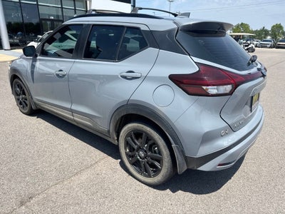 2021 Nissan Kicks SR