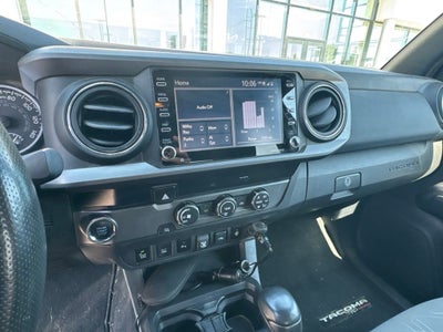 2020 Toyota Tacoma CLEAN CARFAX V6
