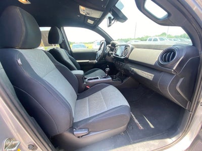 2020 Toyota Tacoma CLEAN CARFAX V6