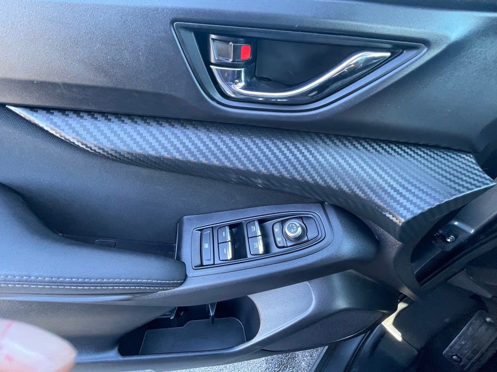 2023 Subaru Ascent Premium AWD / HEATED SEATS