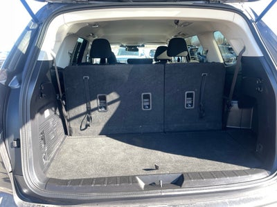 2023 Subaru Ascent Premium AWD / HEATED SEATS