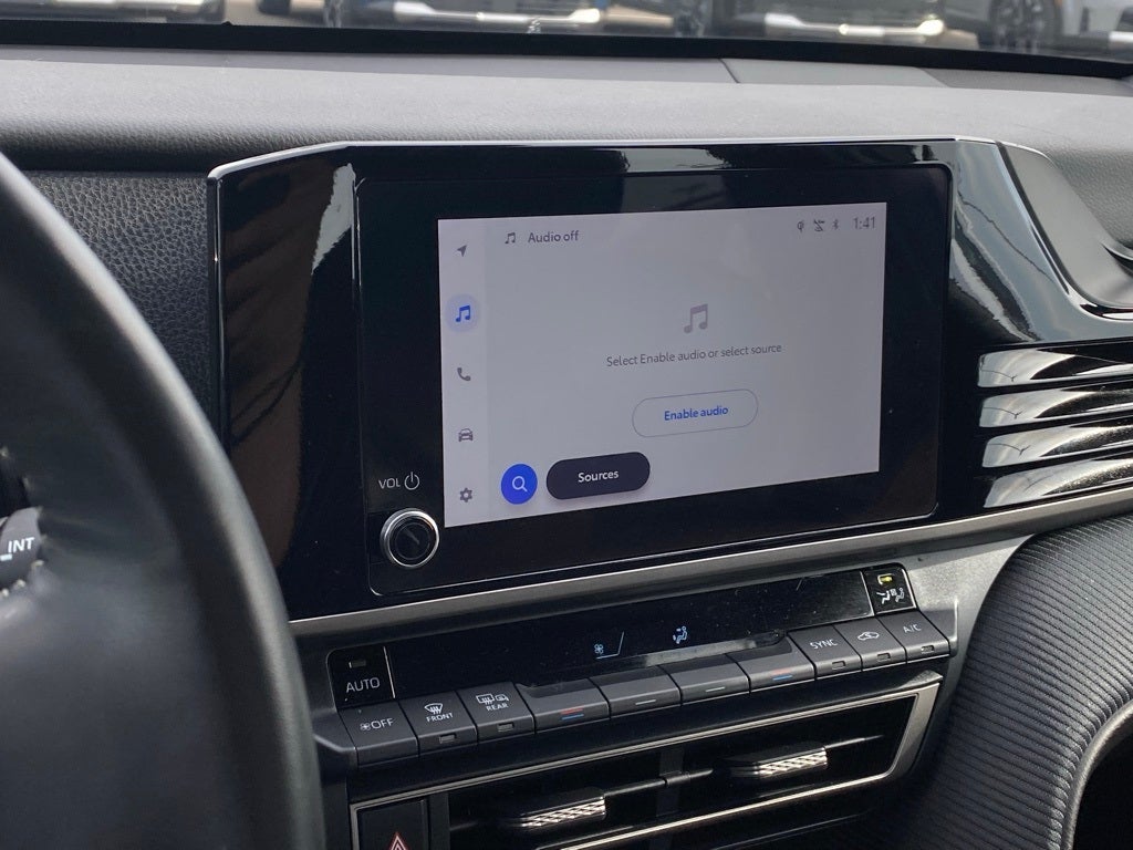 2025 Toyota Camry SE LEATHER / POWER SEAT