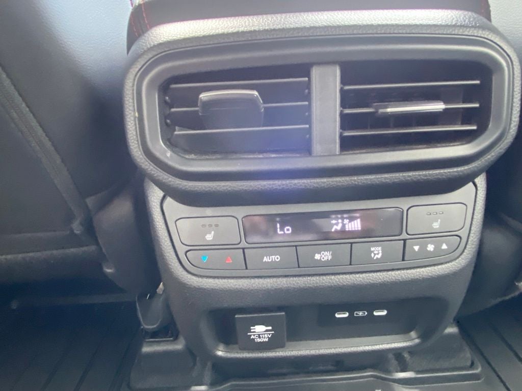 2025 Honda Pilot Black Edition AWD / 3RD ROW / LOADED / ONE OWNER