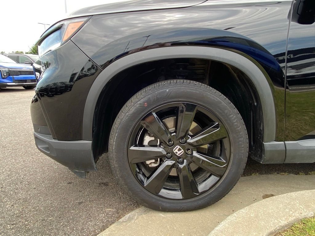 2025 Honda Pilot Black Edition AWD / 3RD ROW / LOADED / ONE OWNER