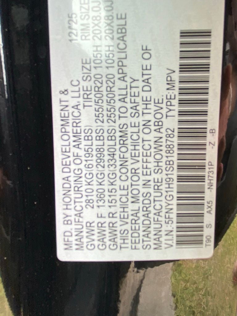 2025 Honda Pilot Black Edition AWD / 3RD ROW / LOADED / ONE OWNER