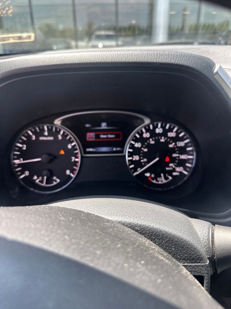 2016 Nissan Pathfinder SV