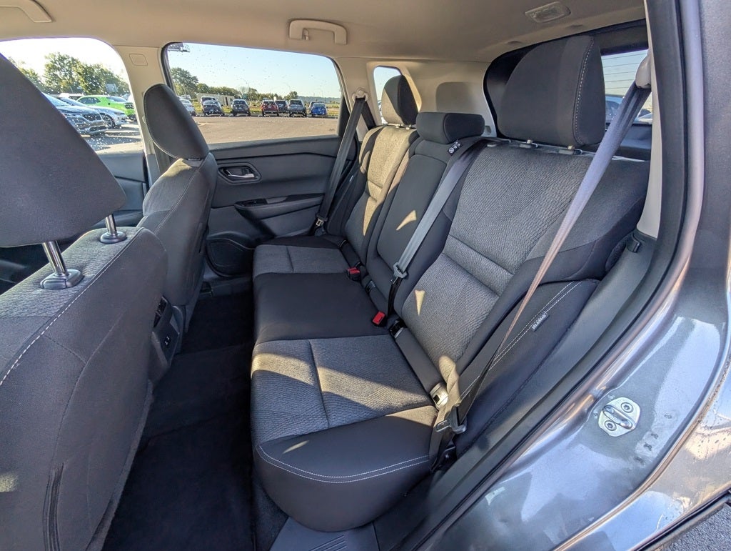 2024 Nissan Rogue SV AWD / ONE OWNER / CLEAN CARFAX