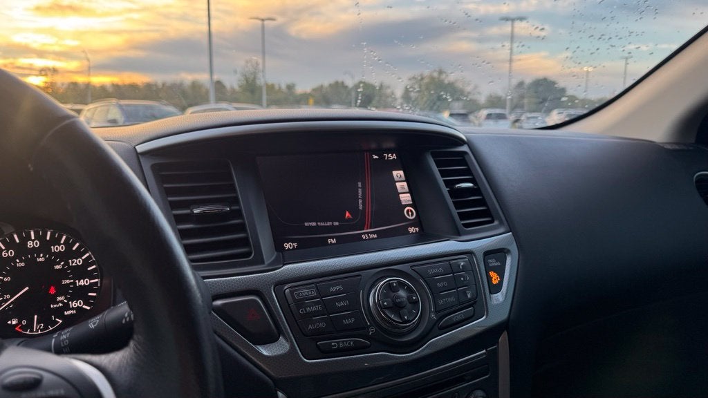 2020 Nissan Pathfinder SL