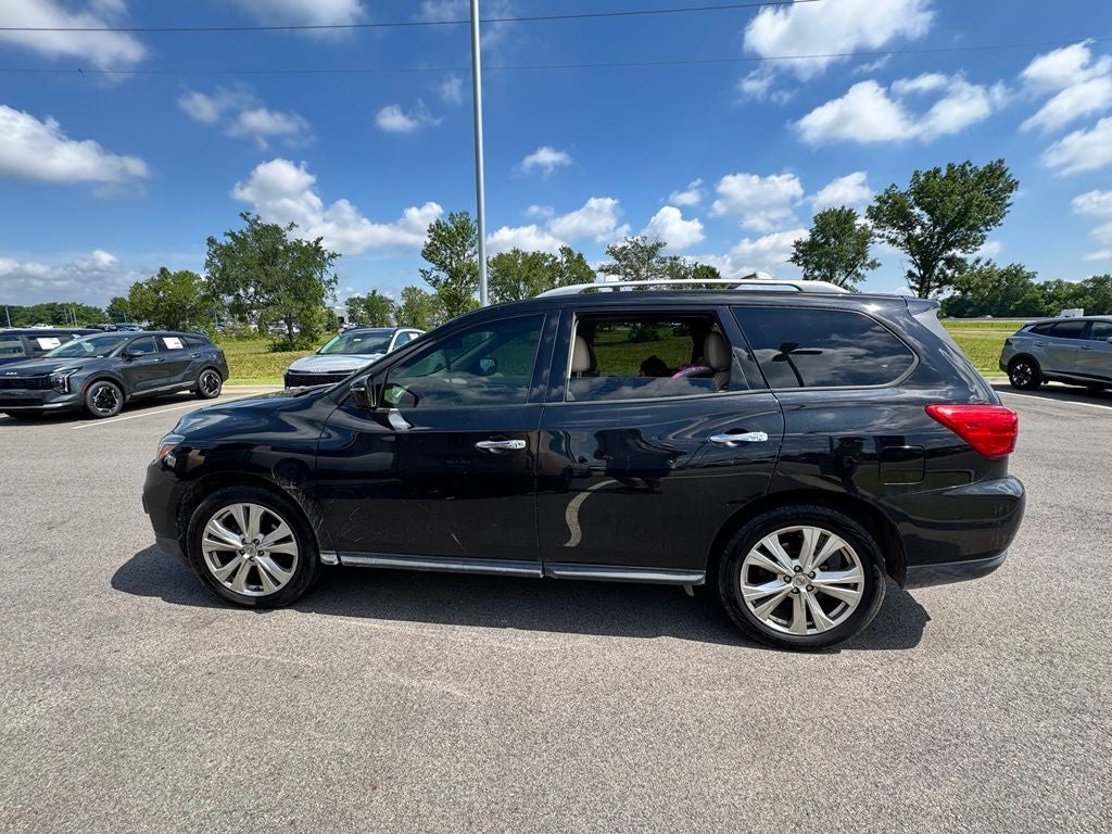 2018 Nissan Pathfinder SL