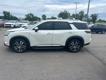 2024 Nissan Pathfinder Platinum 4X4 / HEATED AND COOLED SEATS / LOADED