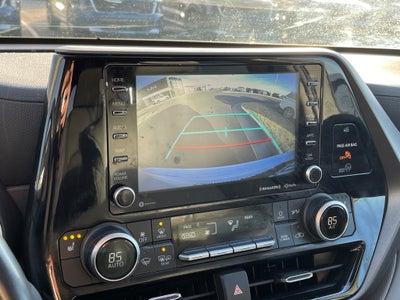 2021 Toyota Highlander XLE HEATED SEATS / POWER LIFTGATE