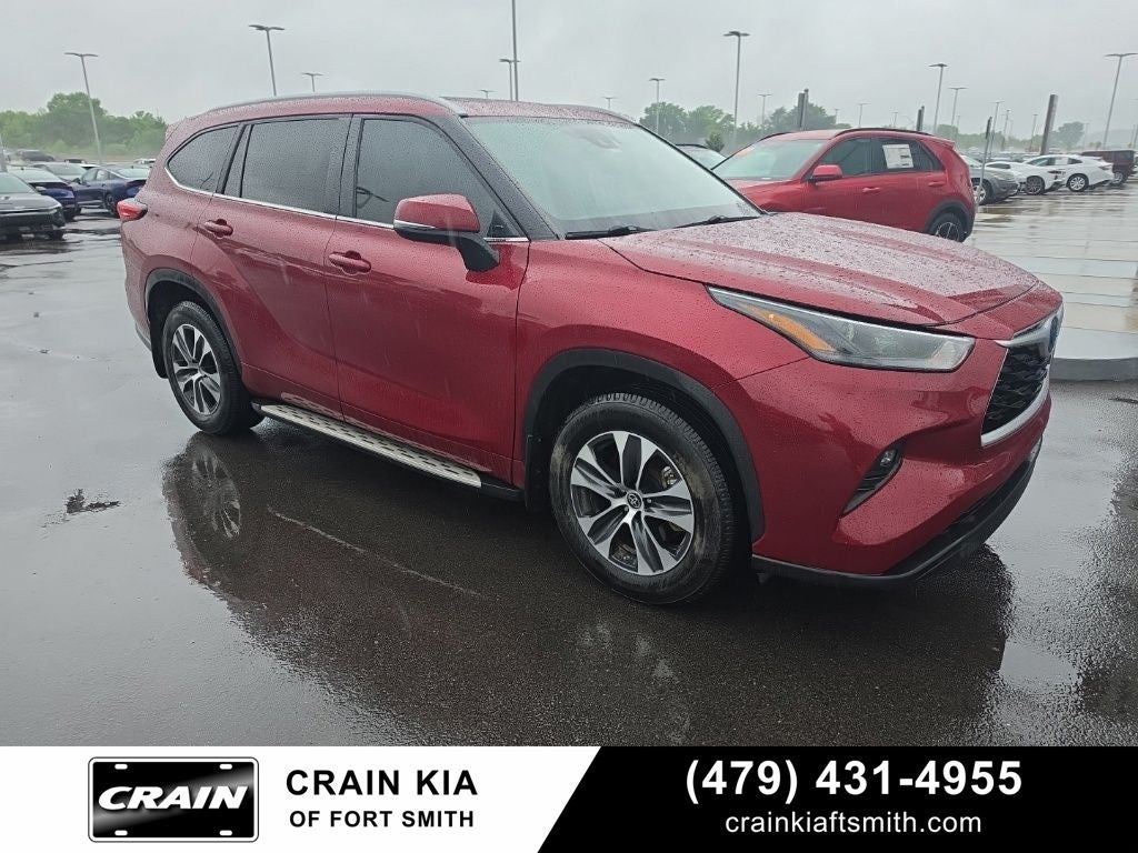 2023 Toyota Highlander Hybrid XLE