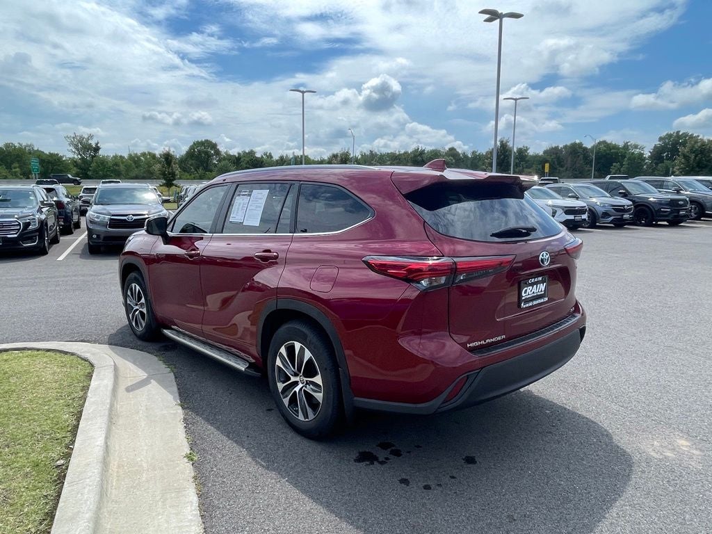 2023 Toyota Highlander Hybrid XLE